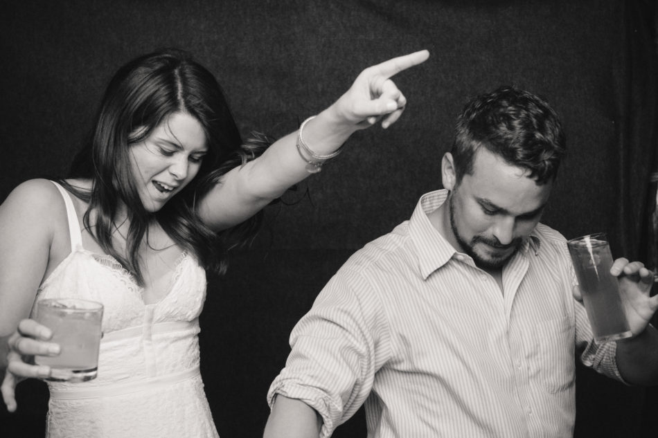 HANNAH SHELBY: Wedding Photo Booth