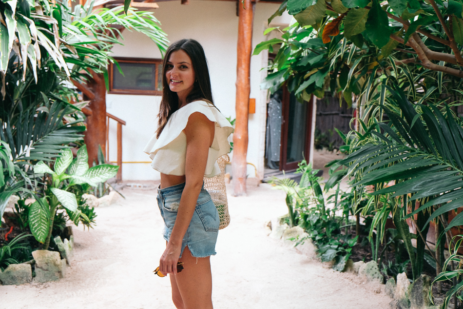 HANNAH SHELBY: Snapshots from Tulum 2017